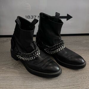 ZARA GENUINE LEATHER CHAIN MOTO BOOTS IN BLACK